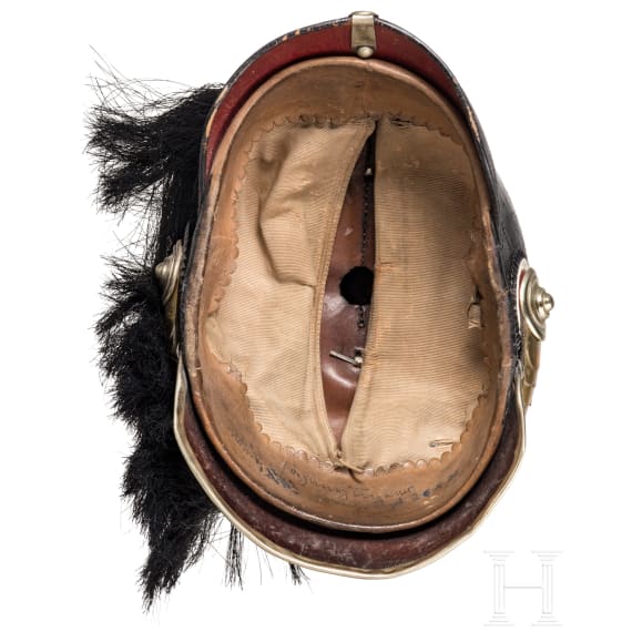 Helm f&uuml;r Mannschaften im Dragoner-Regiment K&ouml;nig (2. W&uuml;rttembergisches) Nr. 26 mit Paradebusch