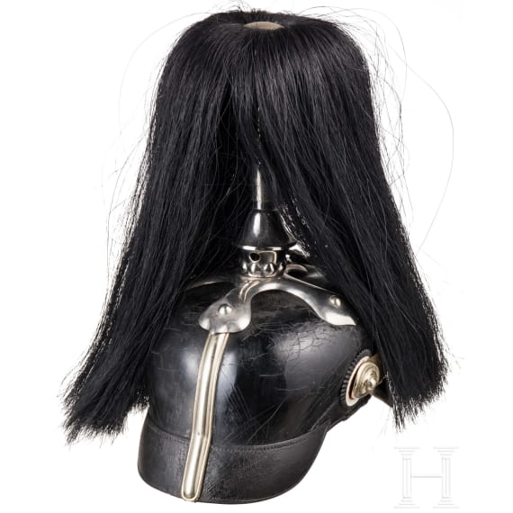 Helm f&uuml;r Mannschaften im Dragoner-Regiment K&ouml;nig (2. W&uuml;rttembergisches) Nr. 26 mit Paradebusch