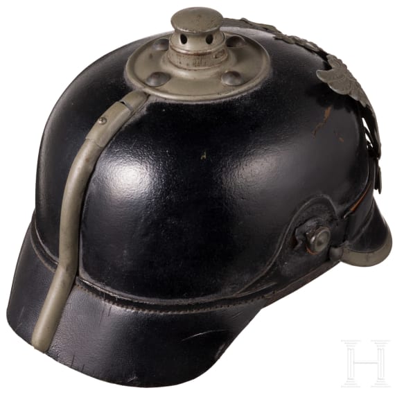 Zwei Helme f&uuml;r Mannschaften
