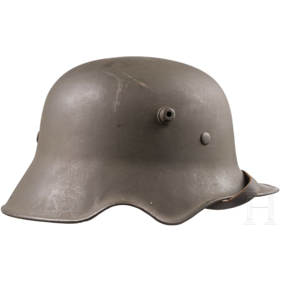 Stahlhelm M 18 mit Ohrenausschnitt