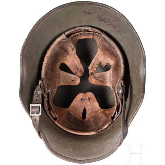 Stahlhelm M 18 mit Ohrenausschnitt