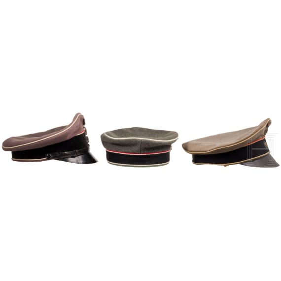 Three field caps for members of the 1st Leib-Hussars Regiment, from 1907 onwards