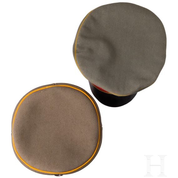 Four field caps for members of the cavalry, from 1907 onwards