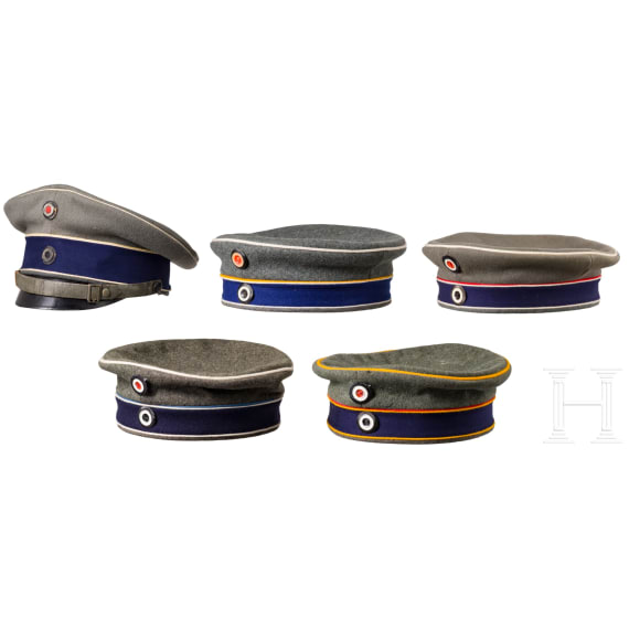 Five field caps for members of the cavalry, from 1907 onwards