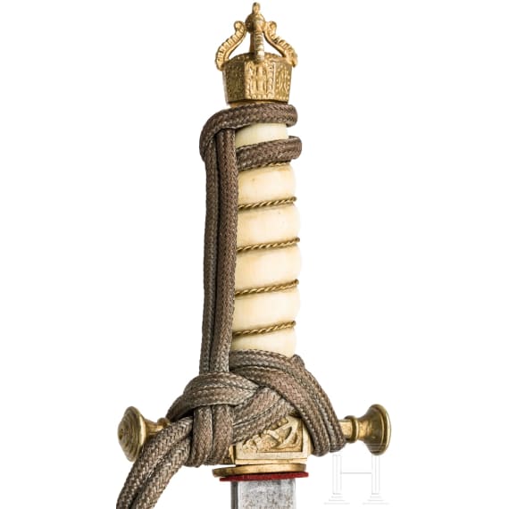 A dagger for officers of the Imperial Navy, with a damask blade and a gold inscription reading "1917. Dr Alfred Middell. 1935."