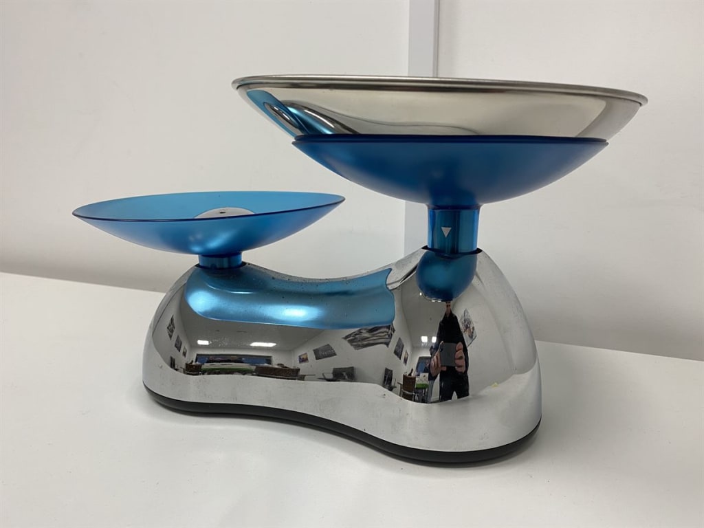 Excellent Selection of Furniture Showroom Decorations & Accessories to include Dining Sets, ALESSI Utensils & More