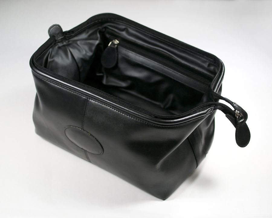Wholesale Quantities of High Quality Leather Goods and Accessories due to Business Closure