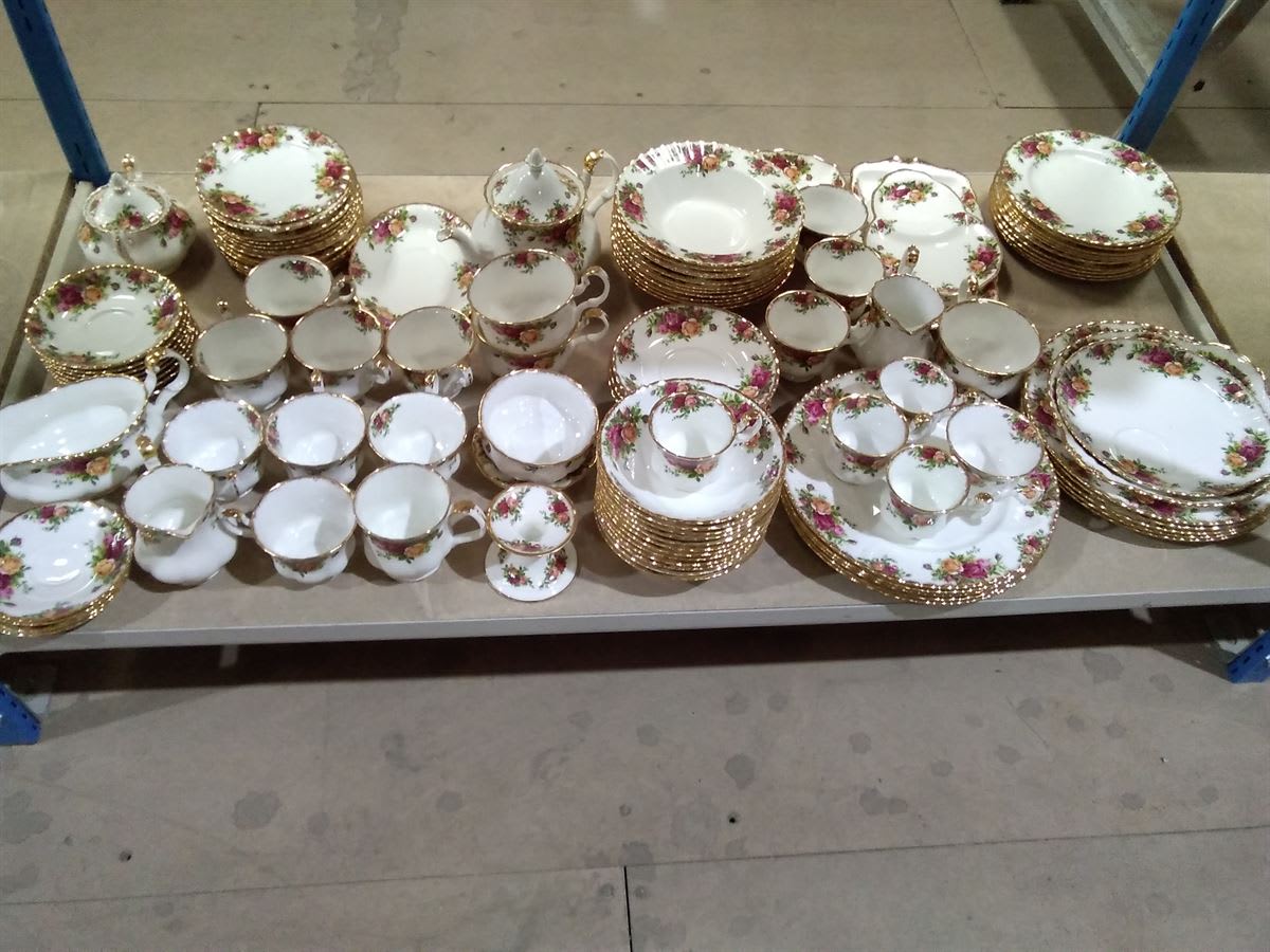 Showroom Furniture Decorations to include Wine Bottles, Decorative Ornaments, Cook Books, Tea Sets, Dining Sets & More