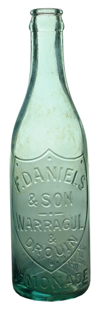 Crown Seal. Aqua. 10 oz. Daniels, Warragul & Drouin. Lemonade.