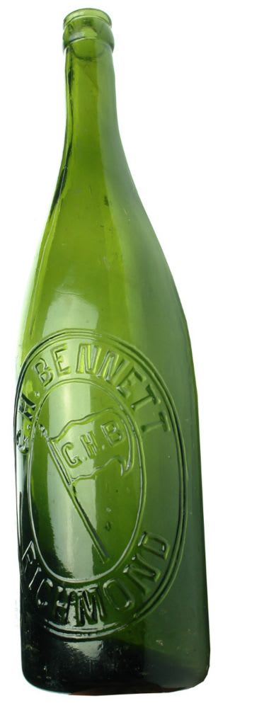 Bennett Richmond. Green, crown seal hop beer bottle.