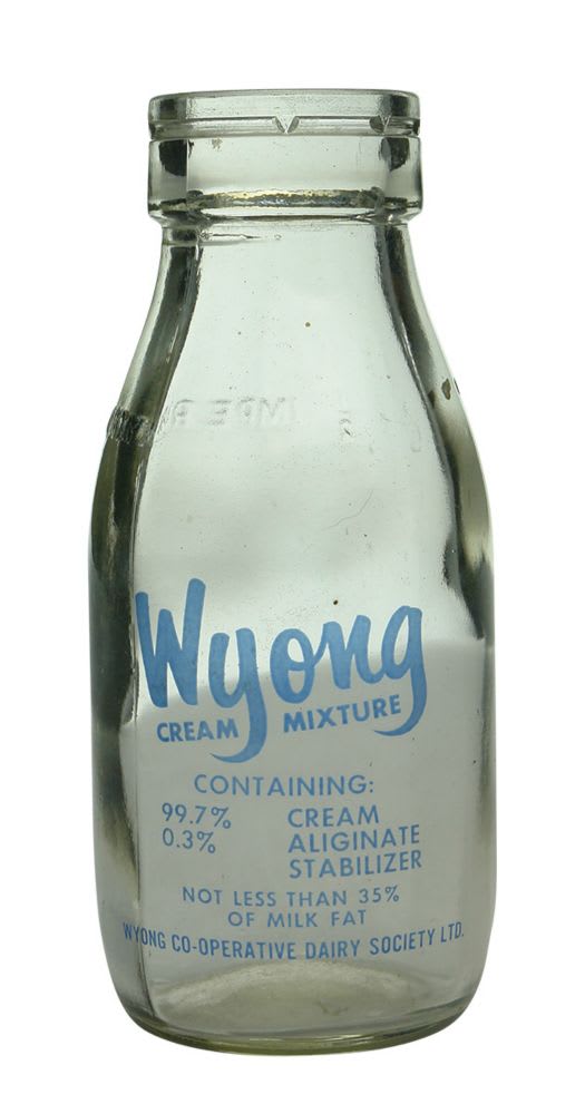 Cream. Wyong Co-operative Dairy Society. Blue Ceramic Label Print.
