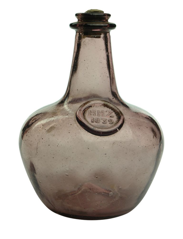 Wine. Sealed. HHZ 1839. 20th Century bottle.