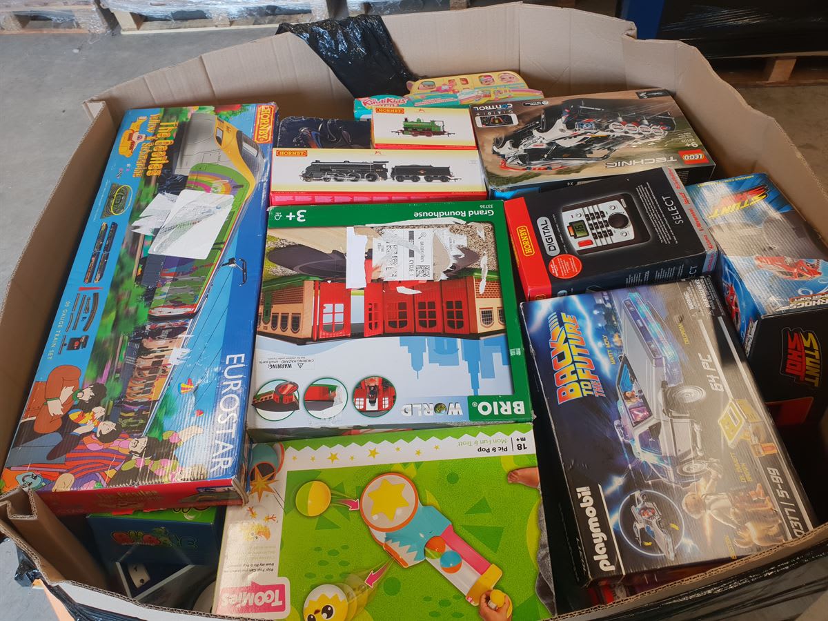 Amazon Return Pallet Auction to include Tools, Furniture, Toys & More