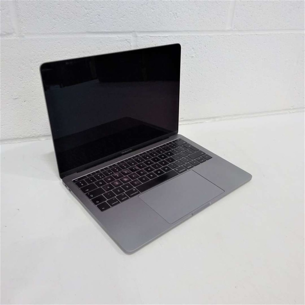 Selection of Refurbished IT Equipment to include Laptops, Towers, Hard Drives and More
