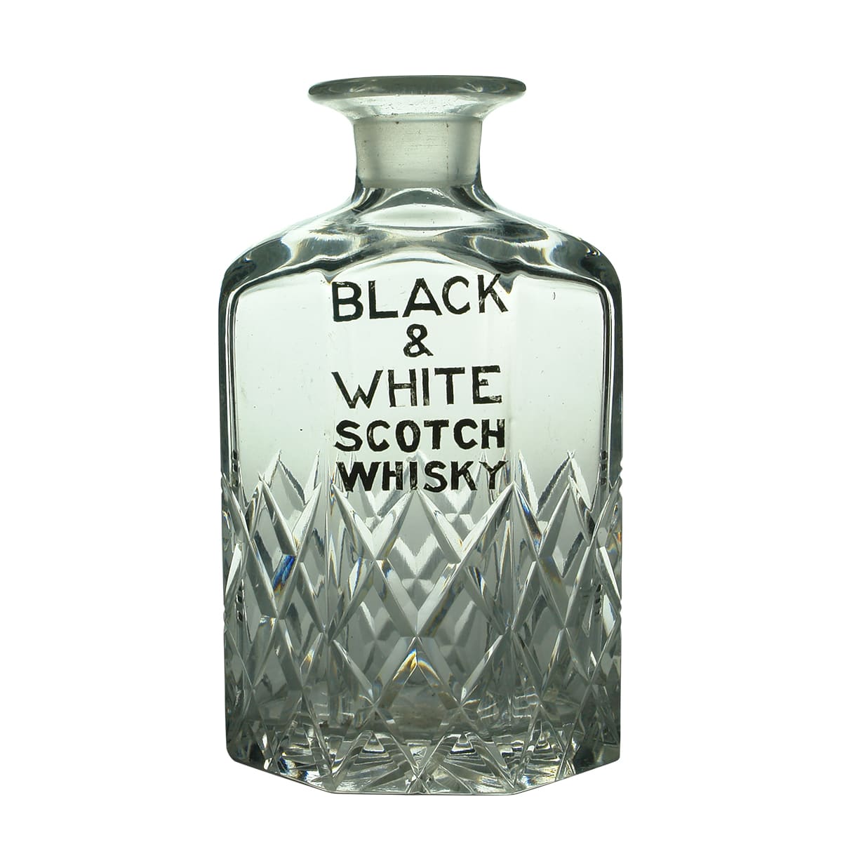 Decanter. Black & White Scotch Whisky