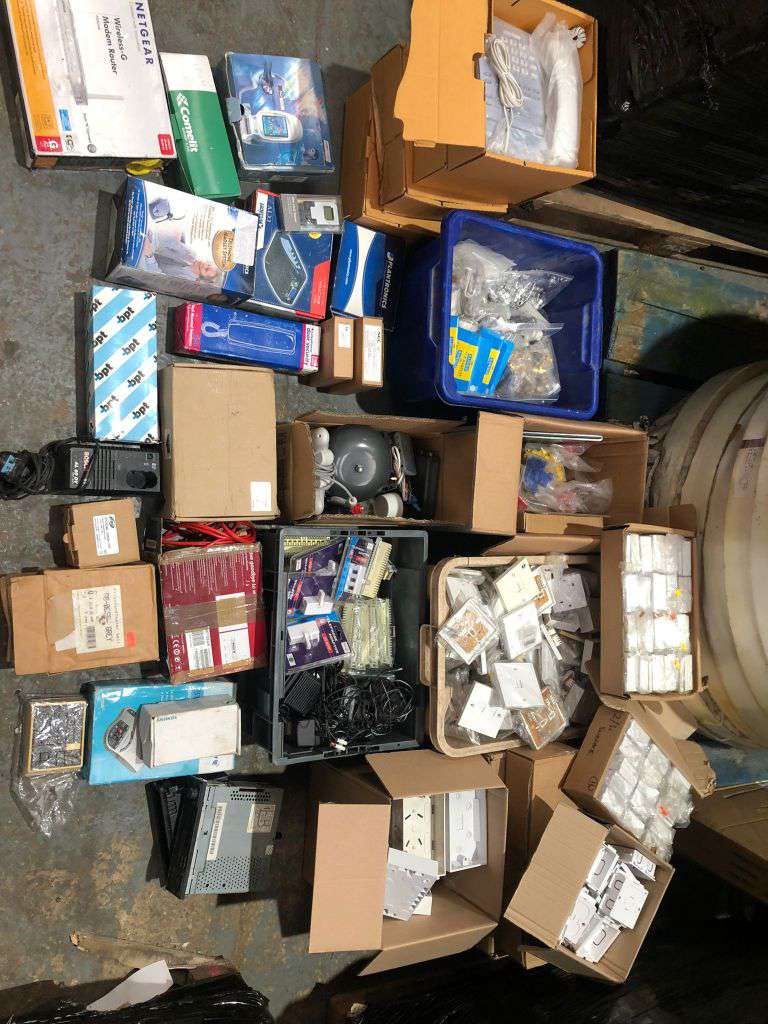 Building Materials & 3M Building Consumables to include Industrial Supplies, Tape, Ancillaries and More due to Clearance