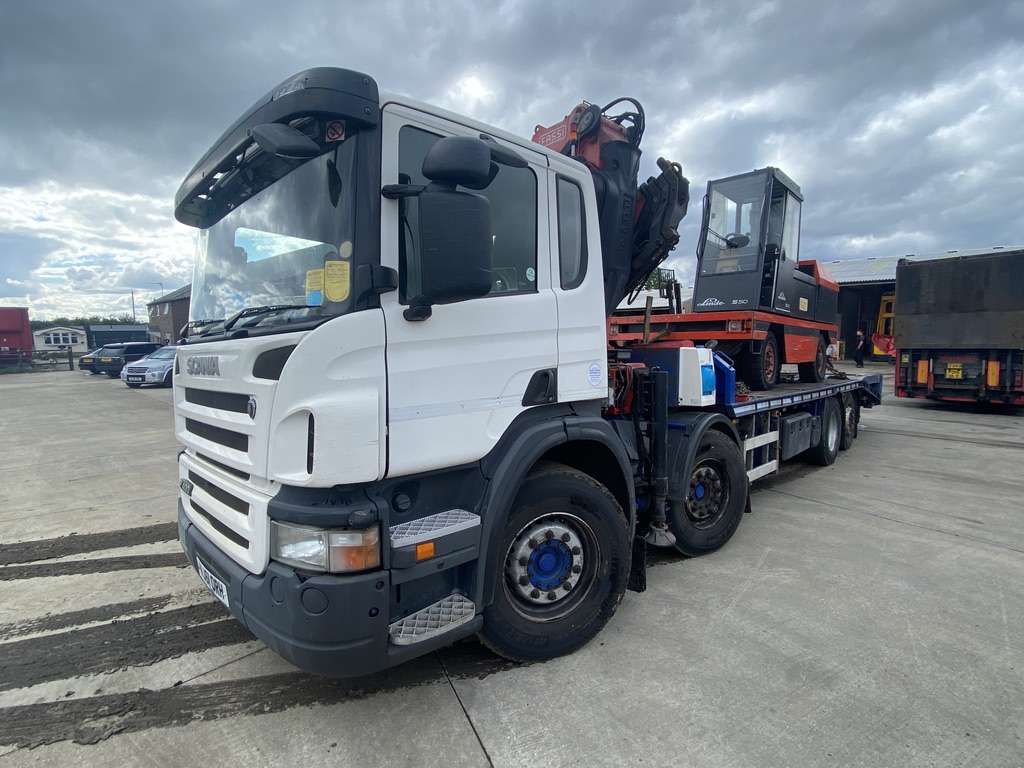 Selection of Commercial Vehicles to Include, Vans, HGV, Trailers, Tippers and Much More