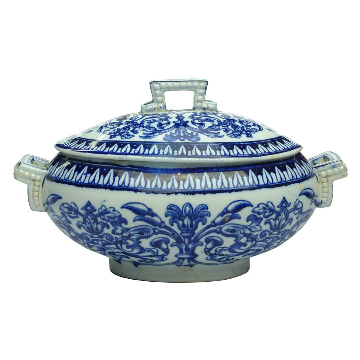 Pottery. Blue & White lidded bowl. Raised British Registration Diamond to base.