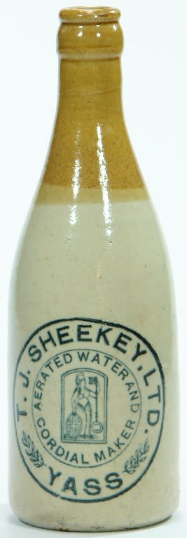 Sheekey Yass Tan Top Crown Seal Ginger Beer