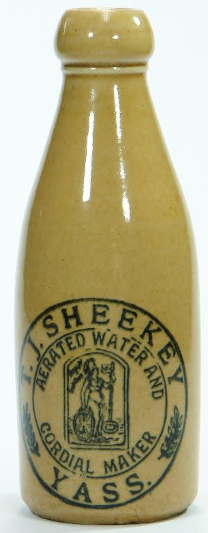 Skeekey Yass All Tan Blob Top Stoneware Ginger Beer