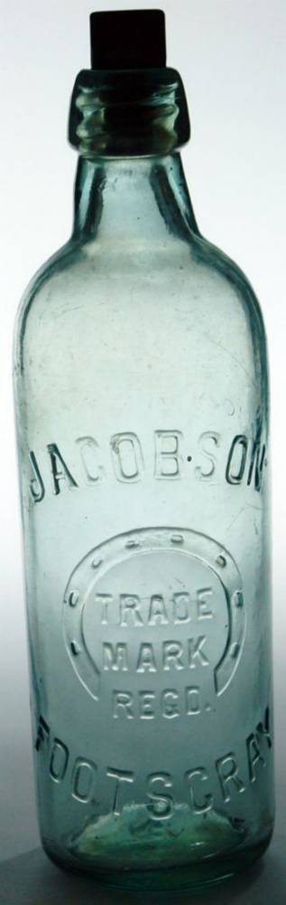 Jacobson Footscray Horseshoe Screw Thread Bottle