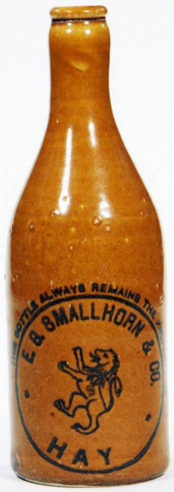 Smallhorn Hay Lion Stoneware Crown Seal Bottle