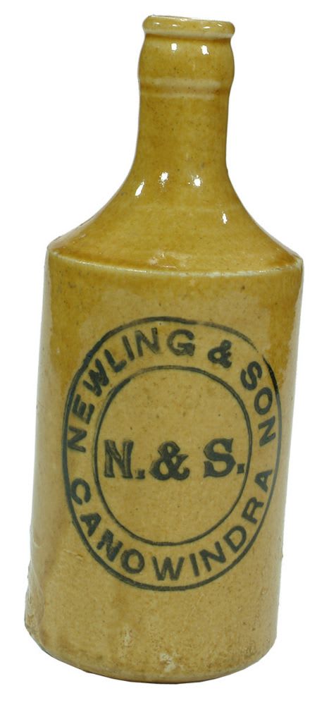 Newling Canowindra Crown Seal Ginger Beer Bottle
