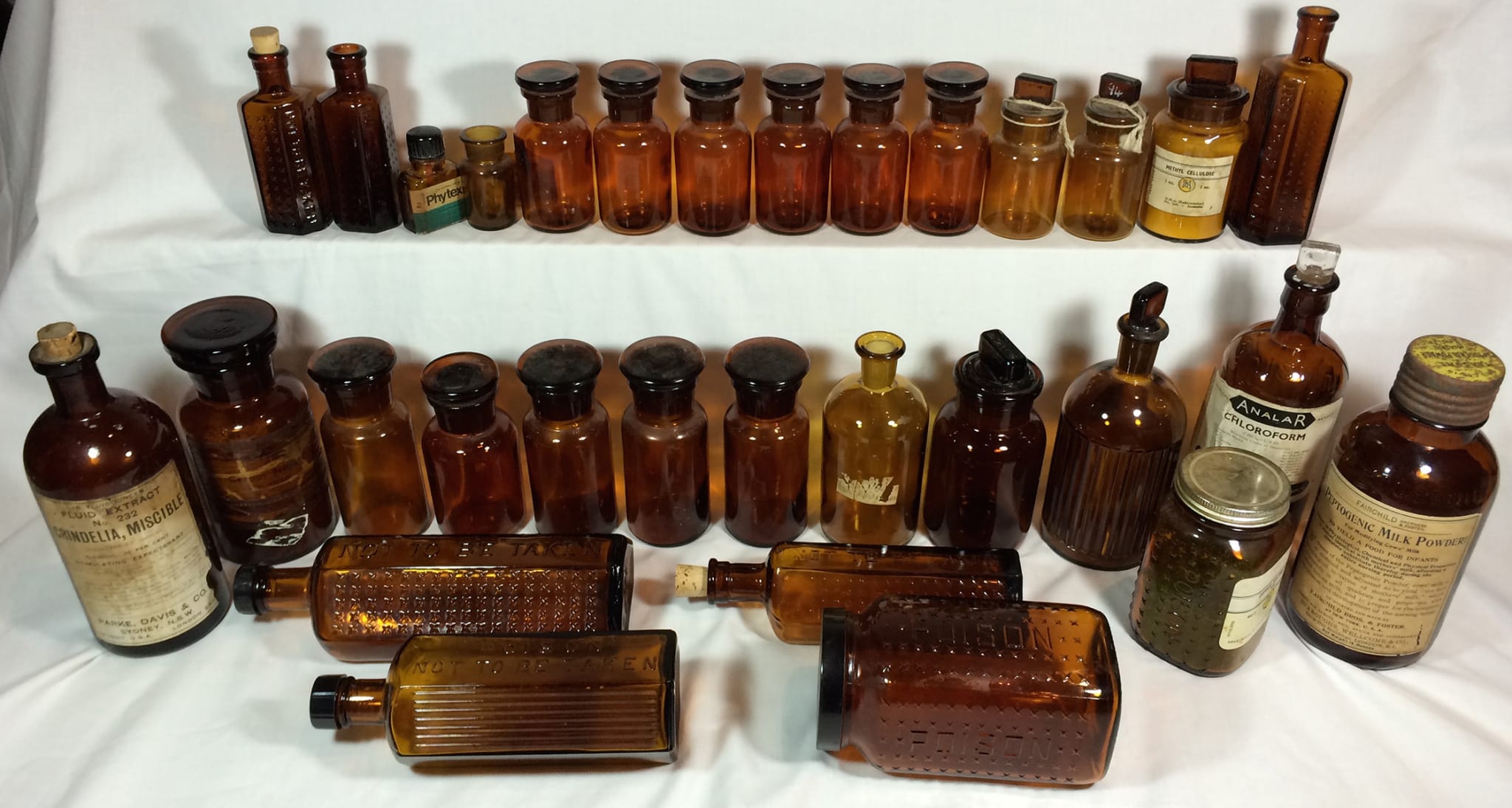 Collection Amber Glass Chemist Pharmacist Bottles