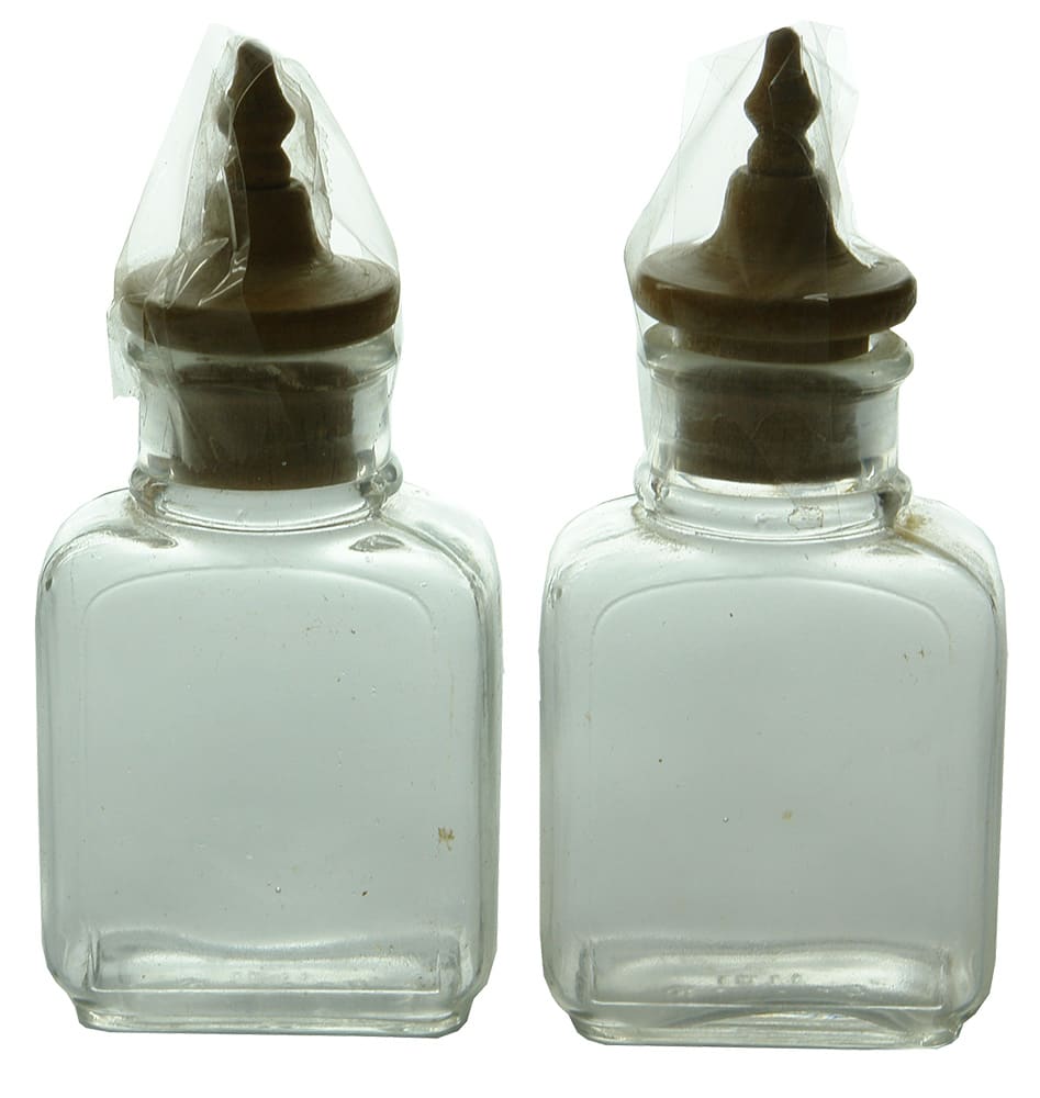 Whitall Tatum Polished Wooden Caps Antique Bottles