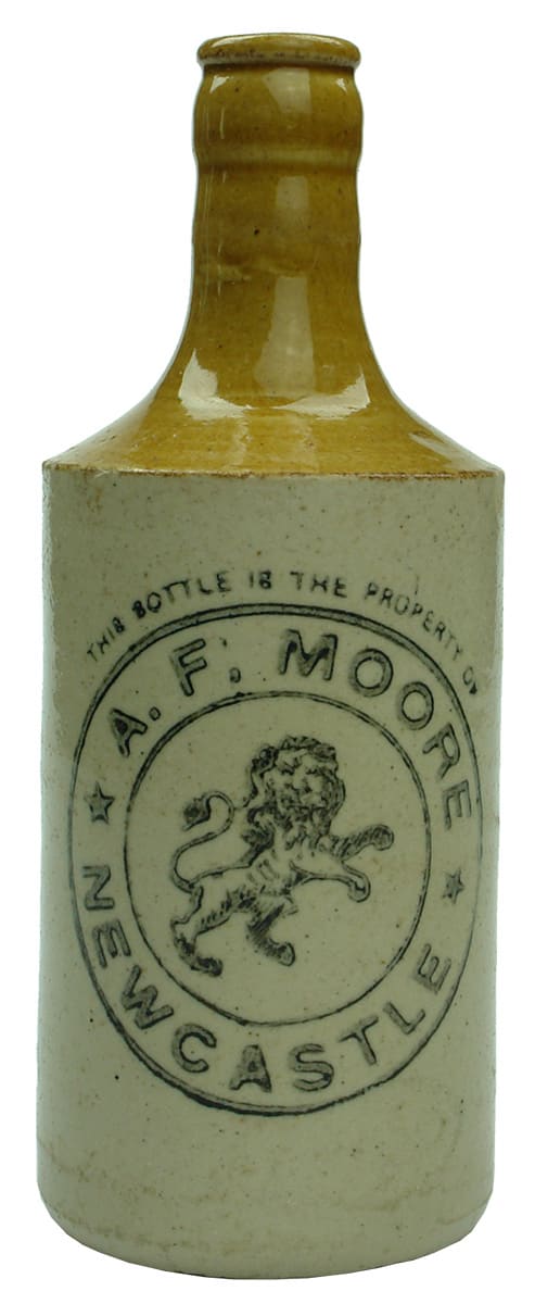 Moore Newcastle Lion Stoneware Bottle