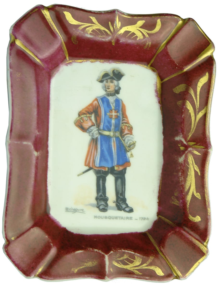 China Pin Dish Mousquetaire Musketeer