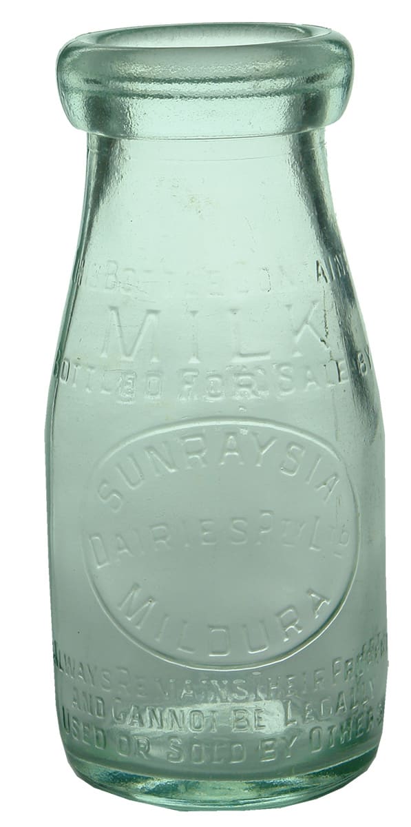 Sunraysia Dairies Mildura Vintage Milk Bottle