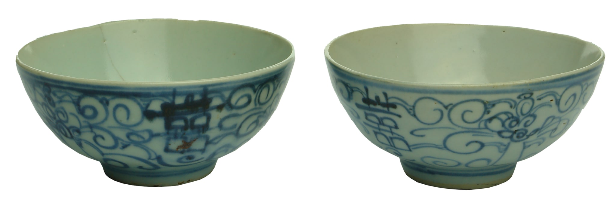 Chinese ceramic blue and white bowls