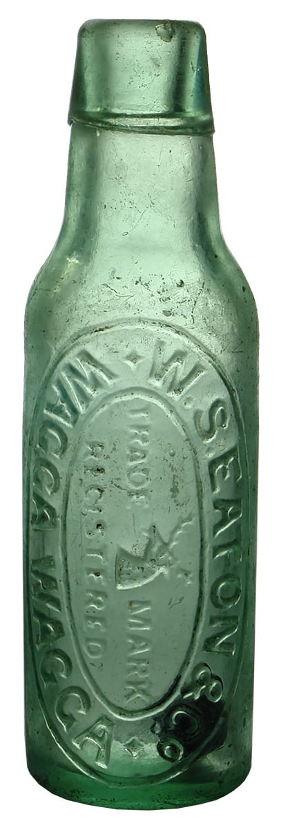 Eaton's Wagga Wagga Lamont Bottle