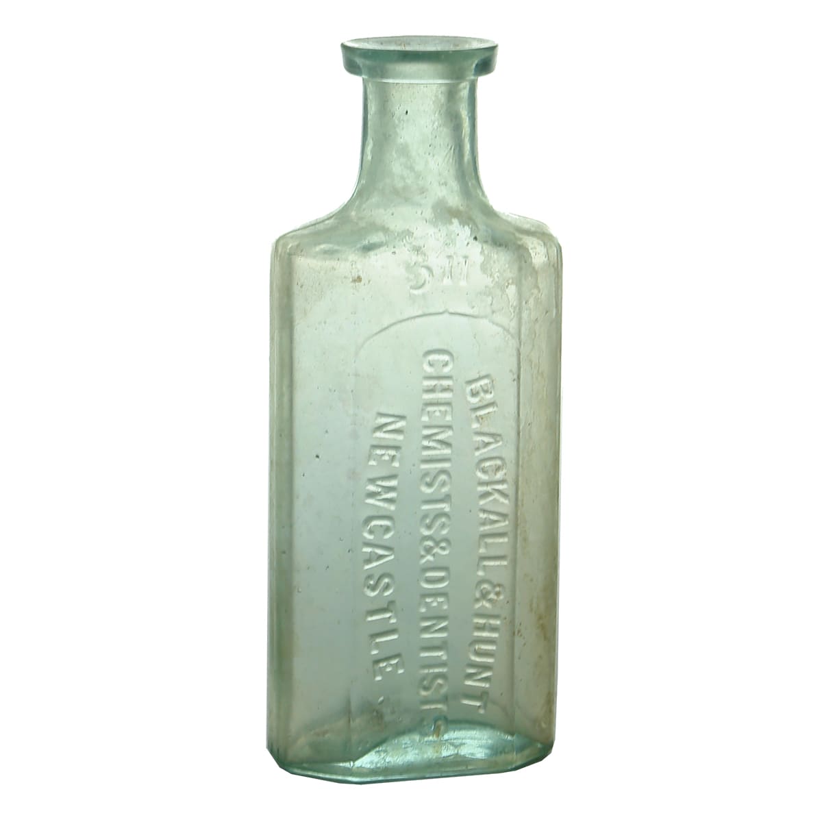 Chemist. Blackall & Hunt, Newcastle. Aqua.  2 oz. (New South Wales)