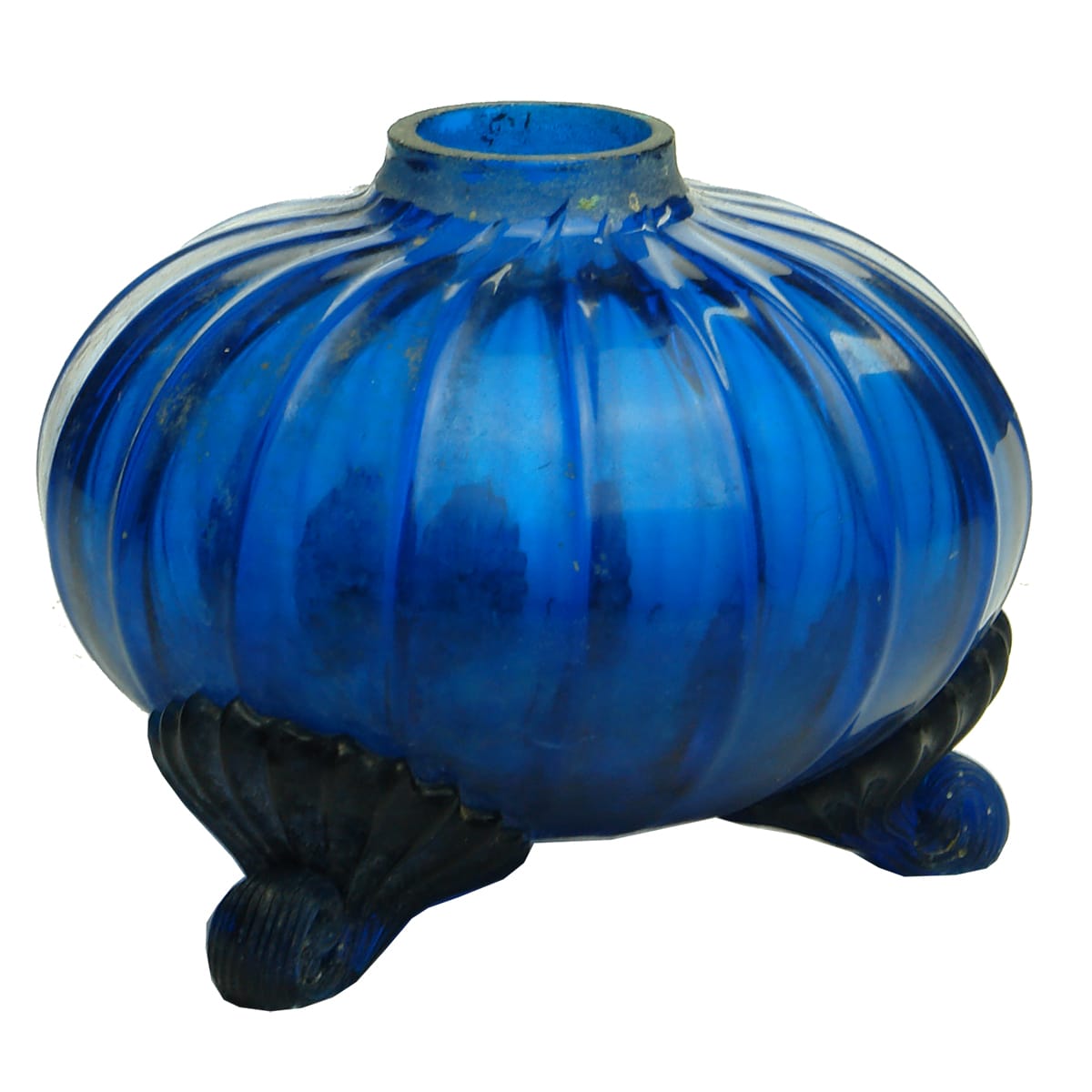 Lamp. Blue bowl with three applied feet.