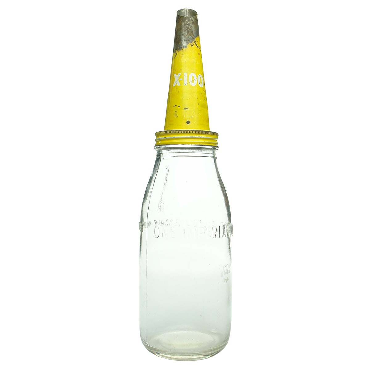 Oil Bottle. Generic. Quart. Yellow Shell Tin Pourer.