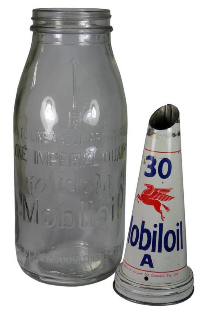 Mobiloil Vacuum Oil Company Quart Tin Pourer Bottle