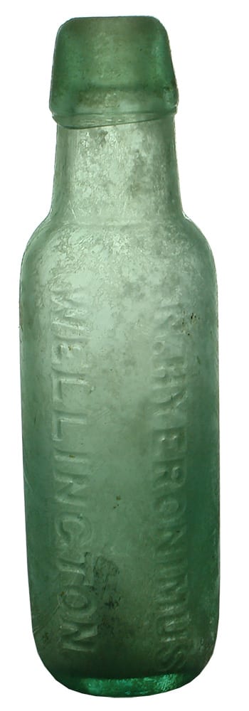Hyeronimus Wellington Lamonts Patent Bottle