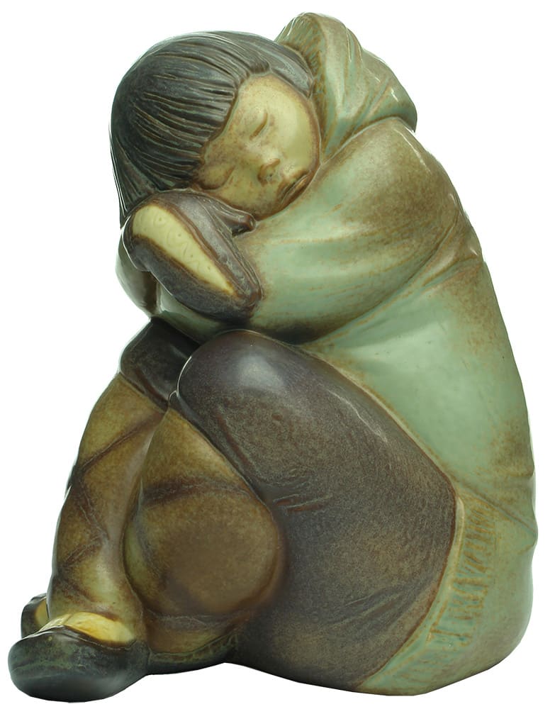 Lladro Daisa Sleeping eskimo Boy