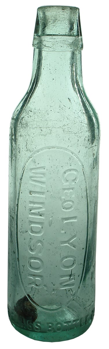 Geo Lyon Windsor Antique Lamont Bottle