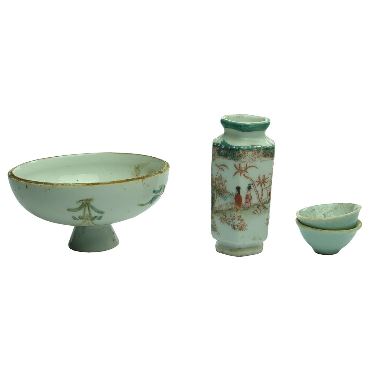 4 pieces of Chinese or Chinese like porcelain. 2 small cups, vase and bowl.