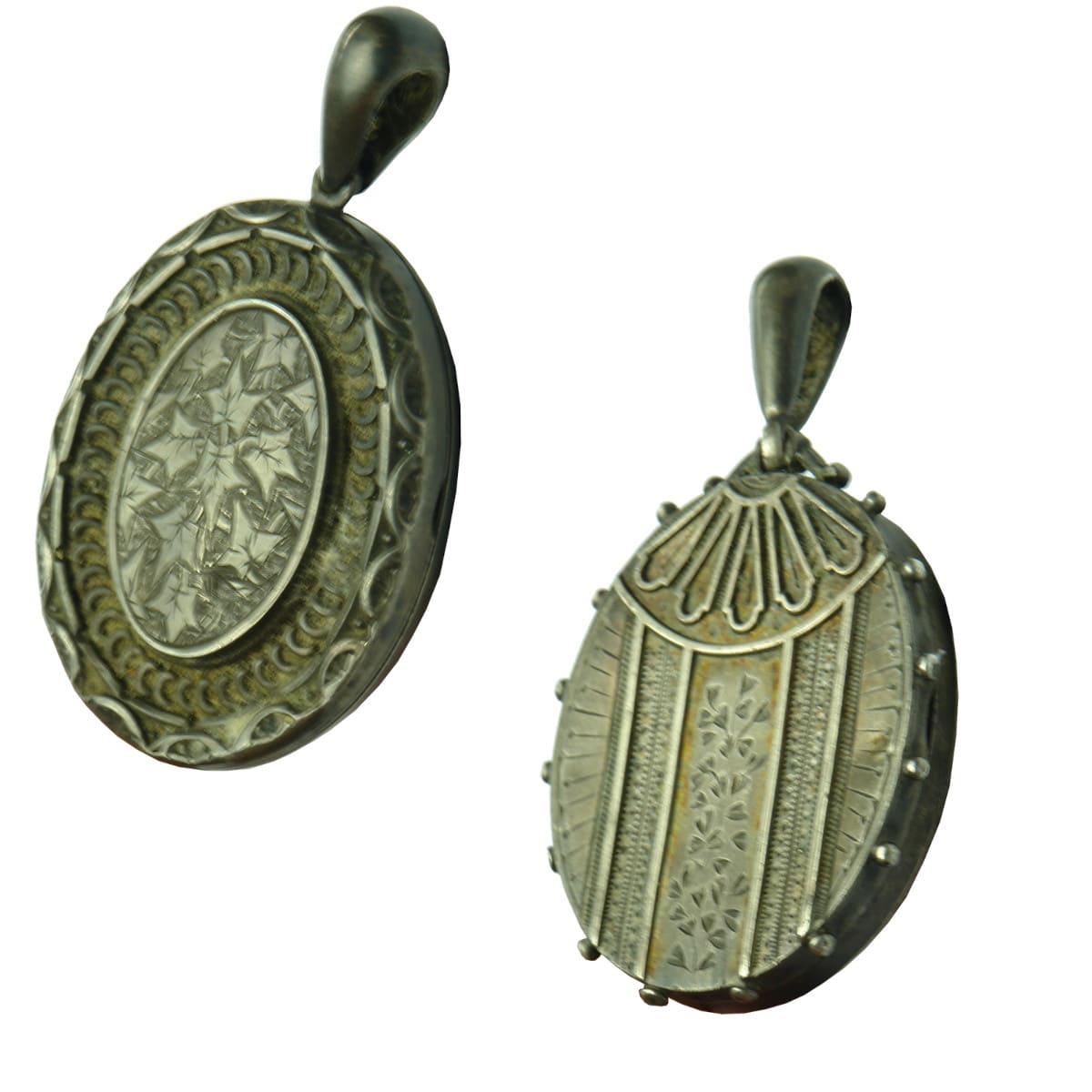 2 Pieces of Jewellery. Hall Marked Ornate Locket and Ornate Silver Locket.