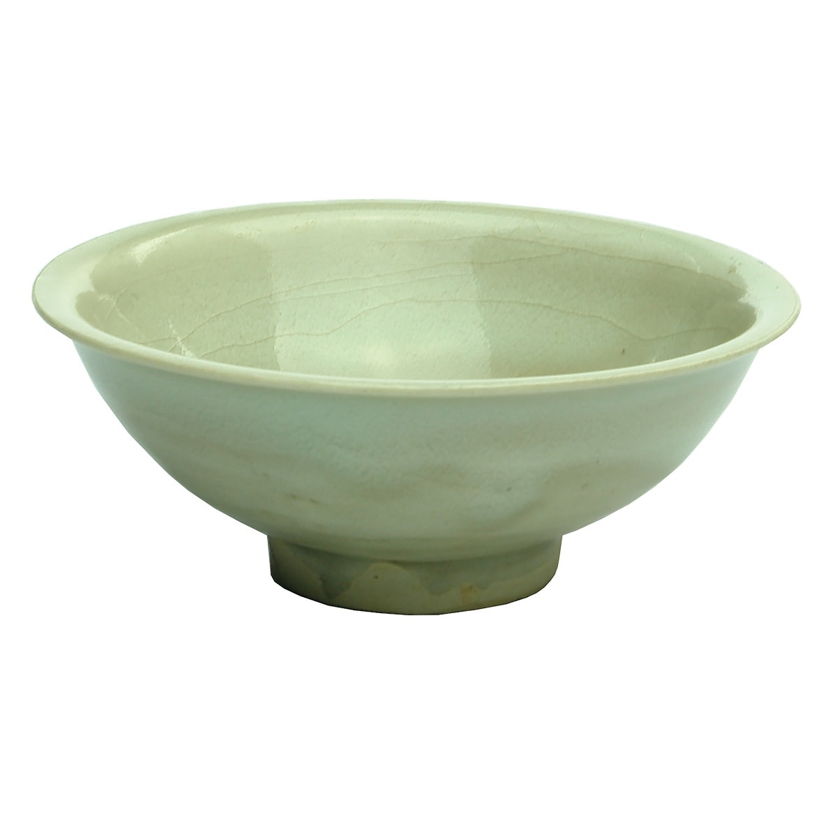 Bowl. Chinese porcelain with greyish glaze.