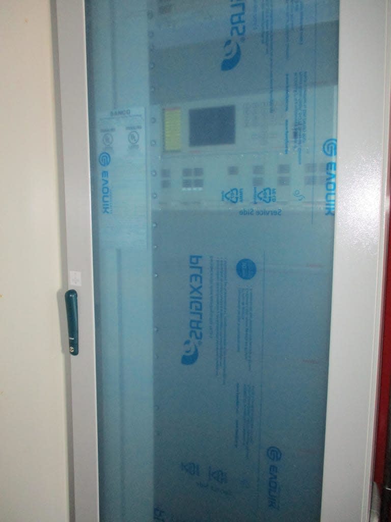 5392-28_kzwf93.jpg