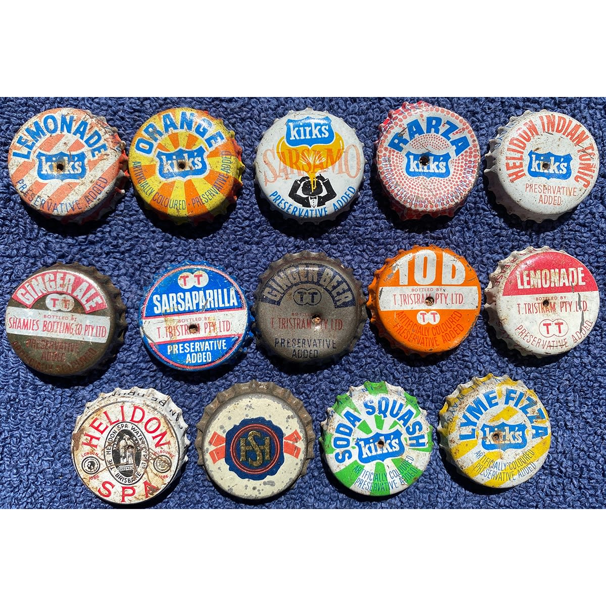 14 Crown Seal Caps: All Tristrams, Kirks and Helidon Spa. (Brisbane, Queensland)