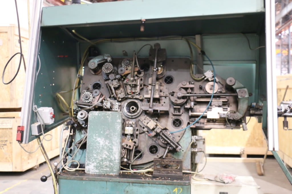 CM2529-3.jpg