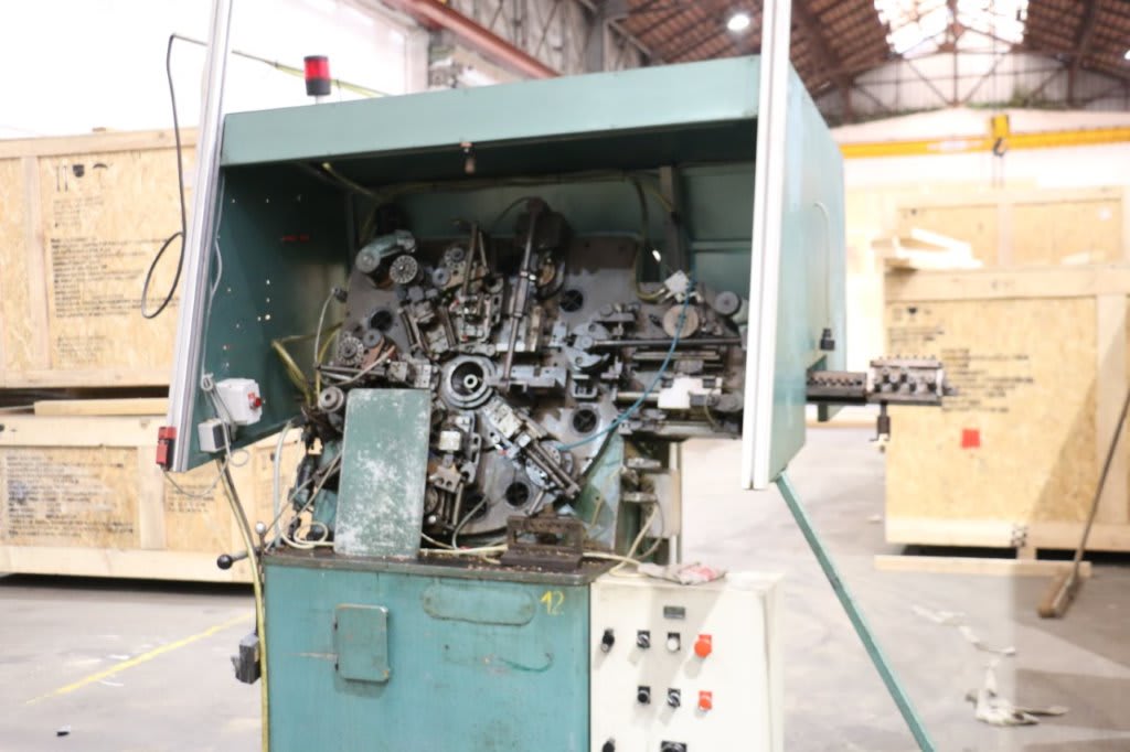CM2529-4.jpg