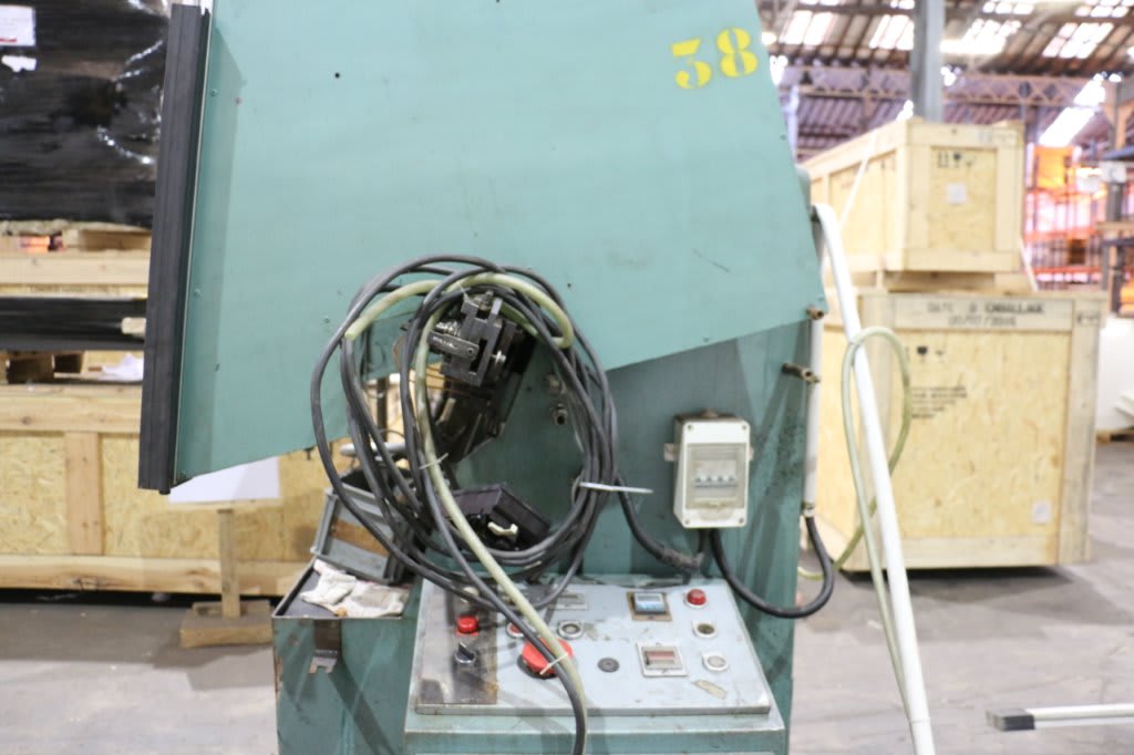 CM4038-12.jpg