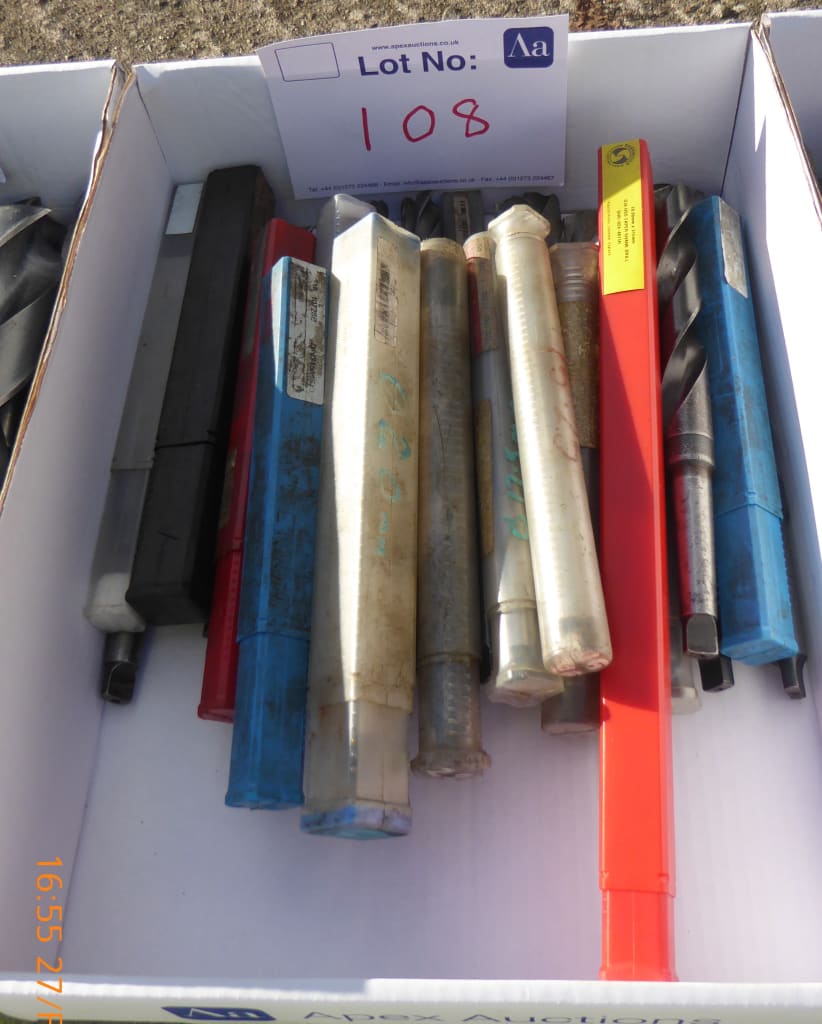 108-00.JPG